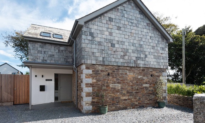 St Minver House | PENTIRE, pet friendly, character holiday cottage in St Minver