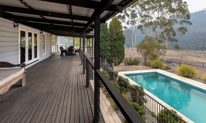 Wollombi House | Pepper Tree Wollombi | Pool, Cabana + Ensuite on every Room | Sleeps 12
