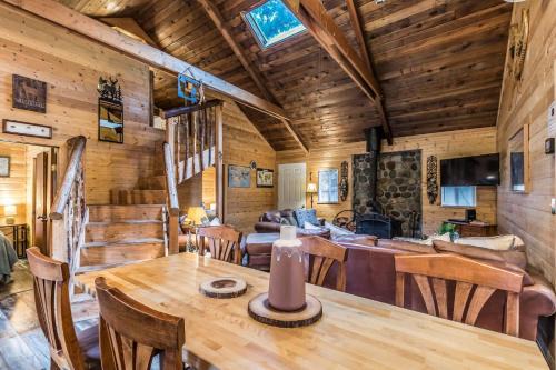 Packwood House | Perch - Chester Cabin