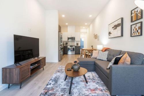 Broadway House | Perch - Urban Reflection 13