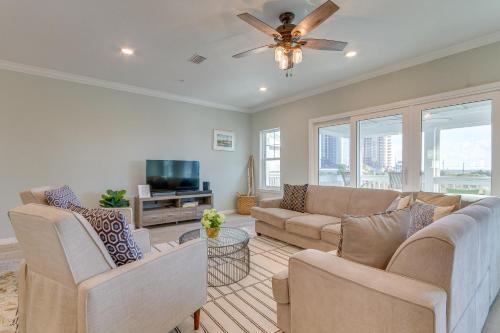 Ono Island House | Perdido Key Resort Home with Bikes and Beach Shuttle!