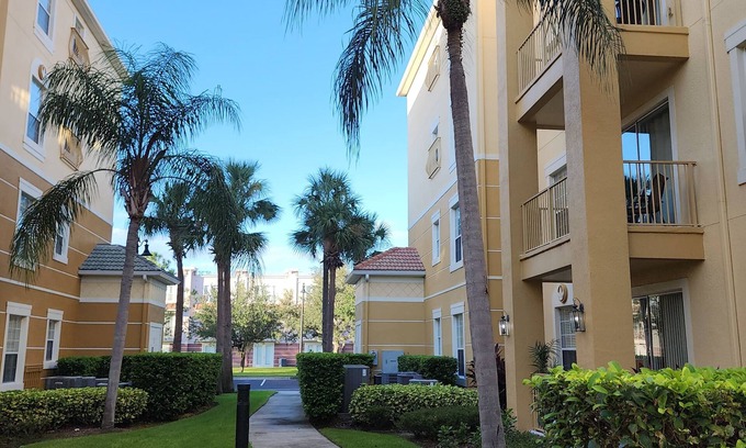 Florida Central Atlantic Coast House | Perfect 2 beds, 2 bath condo on the first floor at walking distance from #EPIC