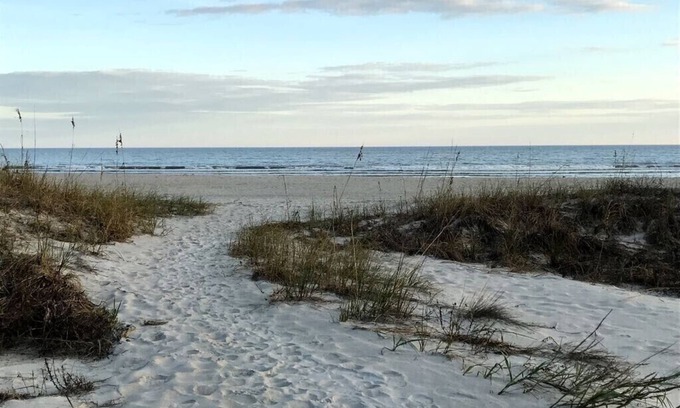 Hilton Head Island Condo | Perfect Beach Getaway