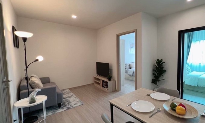 Bang Pa-in Apartment | Perfect blend of style, comfort and convenience.