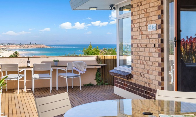 Adelaide House | Perfect Couples Retreat with Panoramic Sea Views