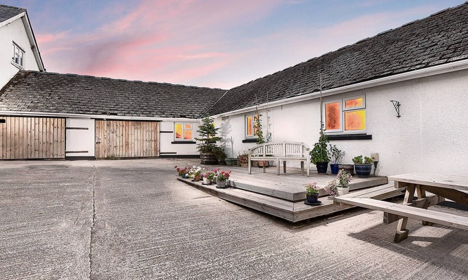 Liverton Cottage | Perfect for a family holiday or group of friends holidaying together, with so much to see and do in