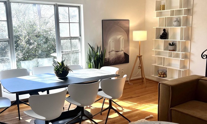 Del Ray House | Perfect for Families that Want to be Close to DC
