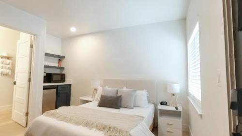 Coeur d'Alene Apartment | Perfect Home Base Stylish Studio Near Lake CDA And Downtown Attractions