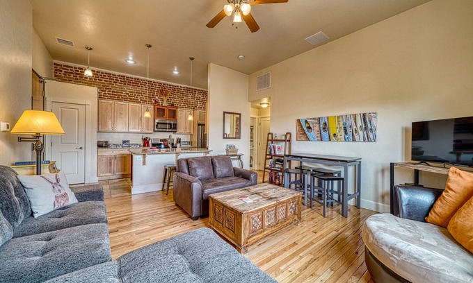 Salida Condo | Perfect Location! The Downtowner- Cozy and Convenient!