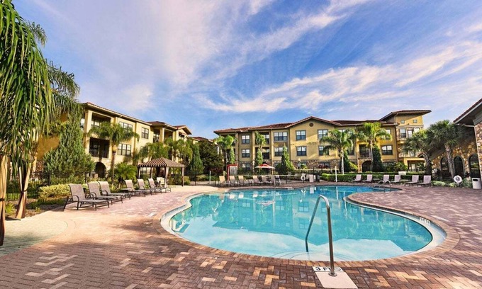 Davenport Condo | Perfect Private Condo w/Resort Amenities! Cozy & Close to Everything!