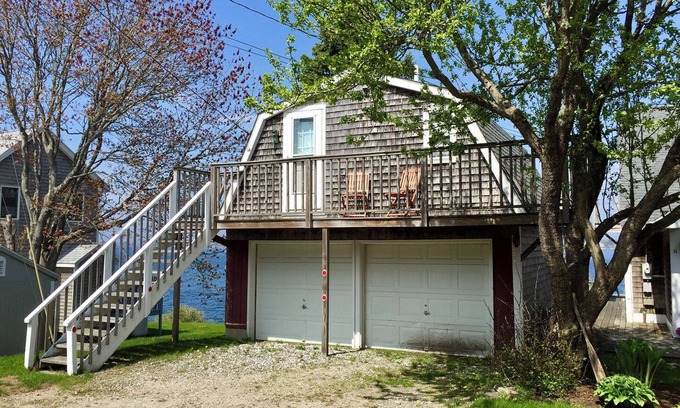 Mid-Coast and Islands Apartment | Perfect spot for a couples get-away, ocean views from the balcony and sitting area