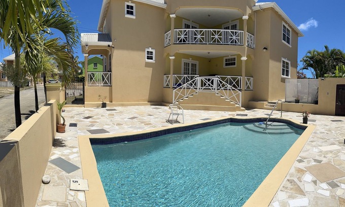 Deanes House | PERFECT SUNSETS and SEA VIEWS