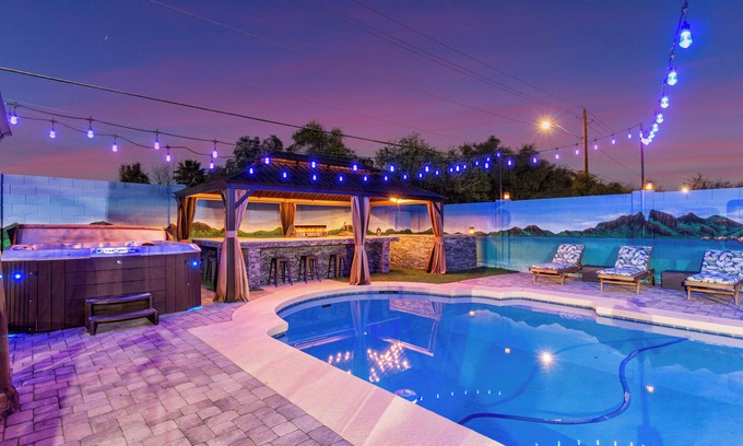 Roadrunner Estates East Hotel | Perfectly centrally located with all the amenities imaginable.