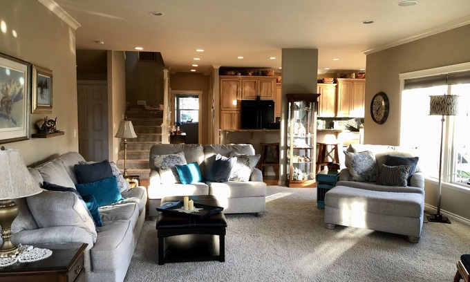 East Wenatchee House | Perfectly located and very spacious new listing!