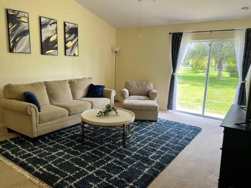 Port Saint Lucie Villa | Perfectly Located- Port St Lucie