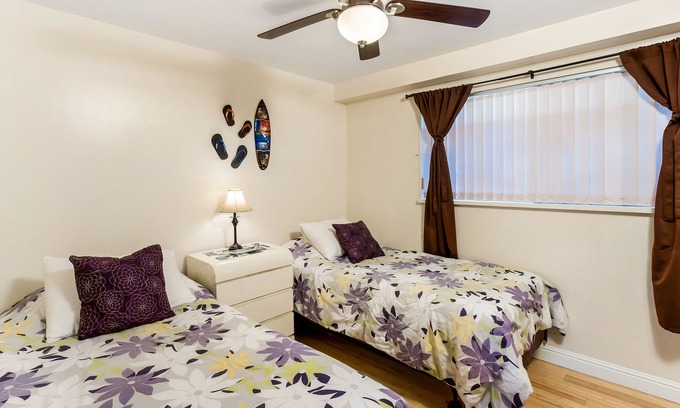 Historic Kailua Village Apartment | Perfectly located Air conditioned 2BR 2BTH Condo in downtown Kona