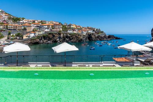 Camara de Lobos Hotel | Pestana Churchill Bay