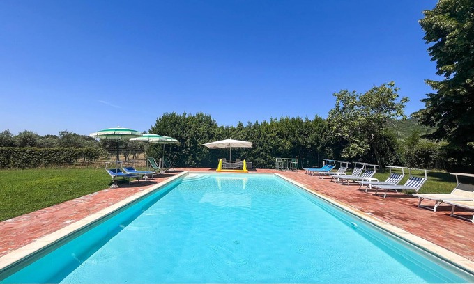 Passignano sul Trasimeno Apartment | Pet friendly apartment