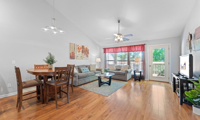 Branson West Condo | Pet Friendly 2 Bedroom, 2.5 Bath condo near SDC in Stonebridge Resort!