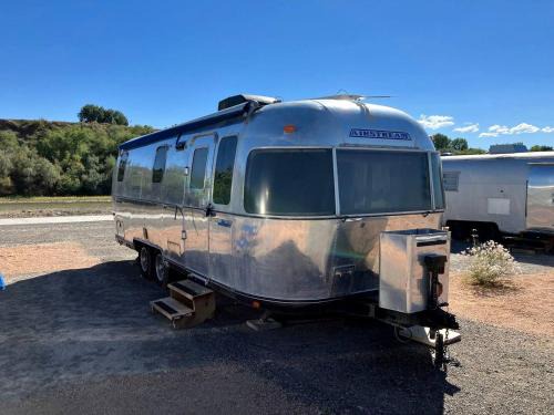 Pear Park House | Pet-Friendly Airstream Adventure in Colorado, Perfect Glamping Escapes in Grand Junction