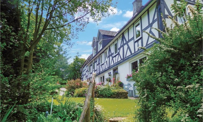 Birkelback Apartment | Pet Friendly Apartment