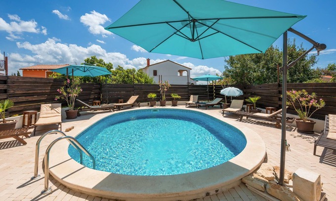 Barbariga Apartment | Pet friendly apartment in Peroj