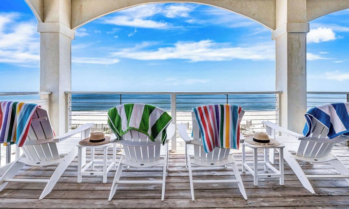 East End House | Pet Friendly, Beach Front, Swimming Pool, St George Island