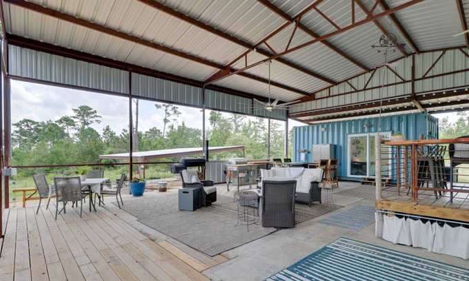 Bastrop Cottage | Pet-friendly Bastrop Container Home Near Hiking!