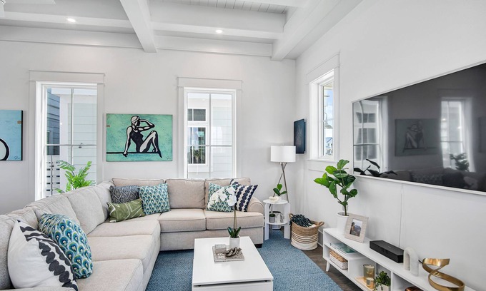 Port Aransas Cottage | Pet-friendly Beach Cottage on the Lake in Cinnamon Shore South!