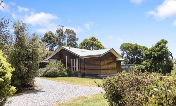 Worrolong Bed & Breakfast | PET FRIENDLY COTTAGES - KELPIE COTTAGE - SELF CONTAINED COTTAGES