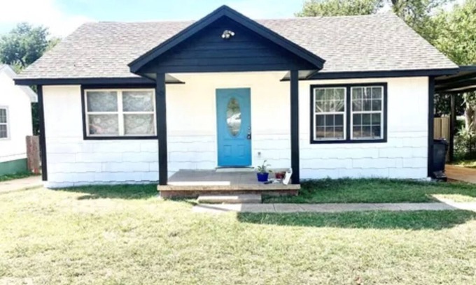 Central Oklahoma City House | Pet friendly,FastWifi,GreatLocation,Workspace,Kidsfriendly