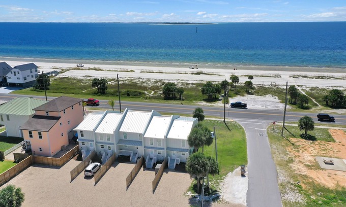 Port St. Joe House | Pet Friendly, Ground Floor TH with Gulf Views ~ Mimi's Place