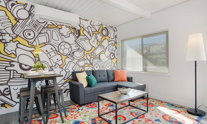 Lincoln Acres Apartment | Pet-Friendly Haven Scenic Views Near Downtown SD