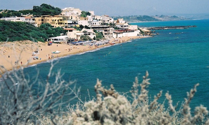 Triscina House | Pet-Friendly 'Holiday Home in Triscina' with Garden & Wi-Fi