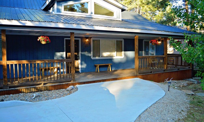 Durango West House | Pet Friendly Home - Game Room - 12 Min to Dgo - AC/Fenced Yard/Fire Pit