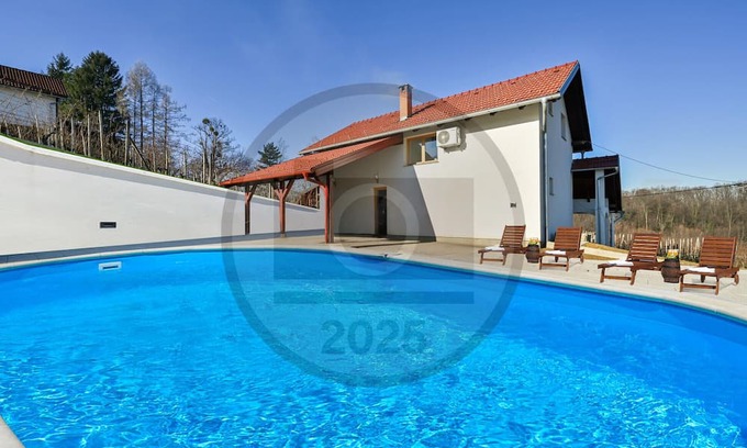 Ivanec House | Pet friendly home in Ivanec with WiFi