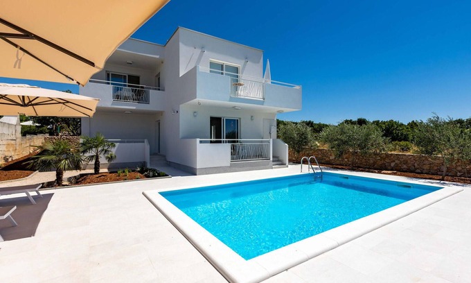 Punat House | Pet friendly home in Punat with kitchen