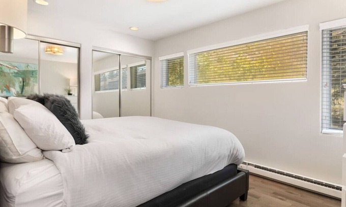 Vail Apartment | Pet Friendly Luxury East Vail Condo - On Bus Stop!