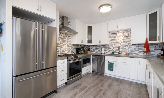 Morro Bay House | Pet Friendly! Modern and Classic Morro Bay Beach Home Recently Remodeled