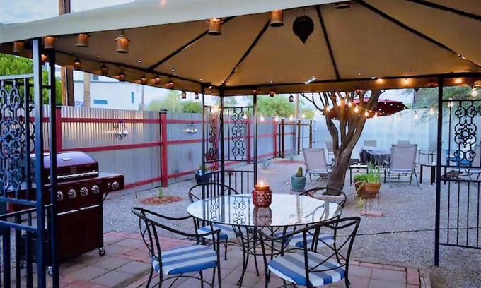 Miramonte House | Pet Friendly - Modern Midtown Home Large Backyard