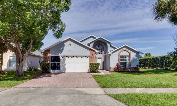Orlando House | Pet-Friendly Orlando Home: 11 Mi to Disney World!