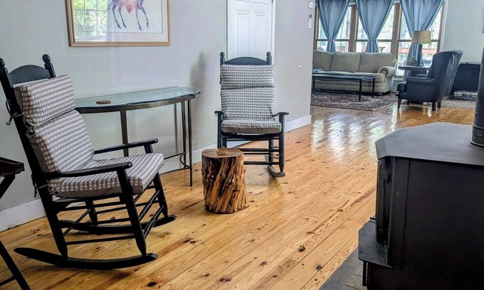 Asheville House | Pet Friendly, Private Home in The BlueRidge Mountains