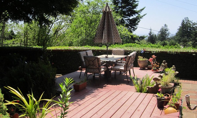 Brookings House | Pet Friendly, Private Home With Garden-Like Yard- WINTER RATE SPECIALS!