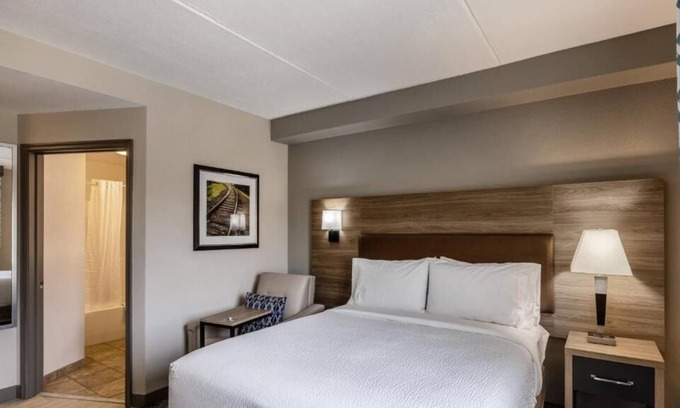 Okatie House | Pet-friendly Property! Three Relaxing Rooms, Steps to Sergeant Jasper State Park
