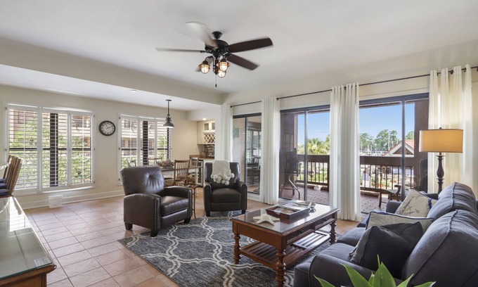 Shelter Cove Villa | Pet Friendly! Modern 2 Bedroom/2 Bathroom Condo in Shelter Cove Marina