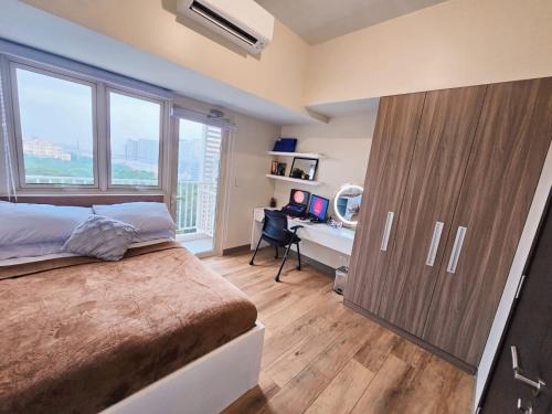 Bonifacio Global City Apartment | Pet & WFH Friendly Home Near BGC