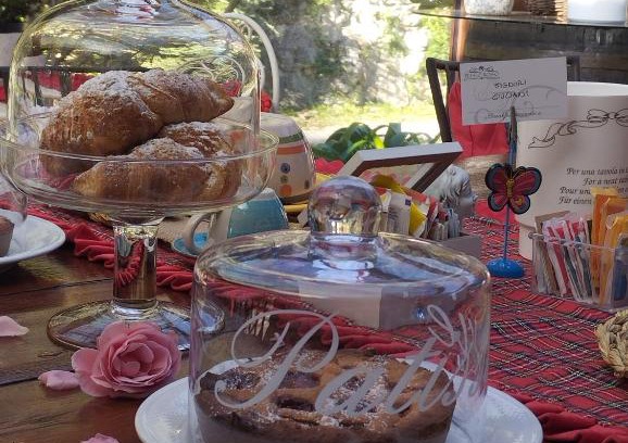 Lenola Bed & Breakfast | Petalo Rosso b&b