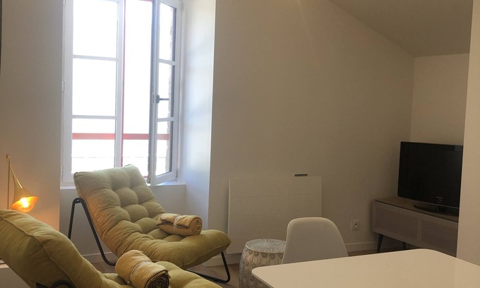 Kerherou Apartment | Petit Appartement AU Coeur DE LA Ville Close A Concarneau