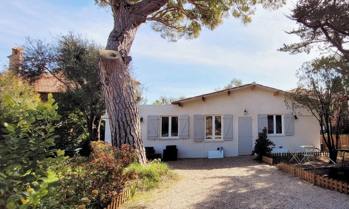 Carnot House | PETIT JUAS, DETACHED HOUSE, QUIET, NEAR BEACH, CENTER, CROISETTE
