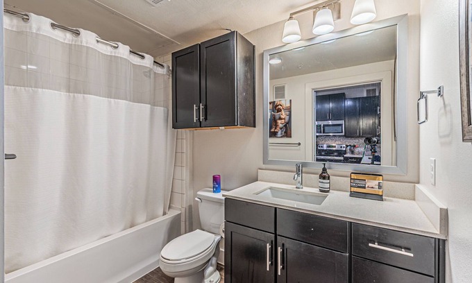 Legacy Park Apartment | Pharaoh's Fortune: A Legacy West Oasis and Business Pleasure Spot